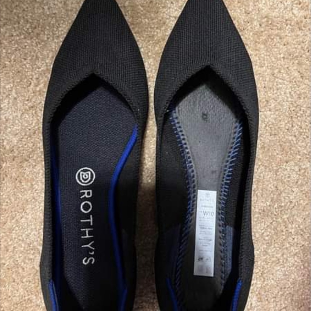 Rothy’s womens 10 w/ extra inserts. Excellent condition